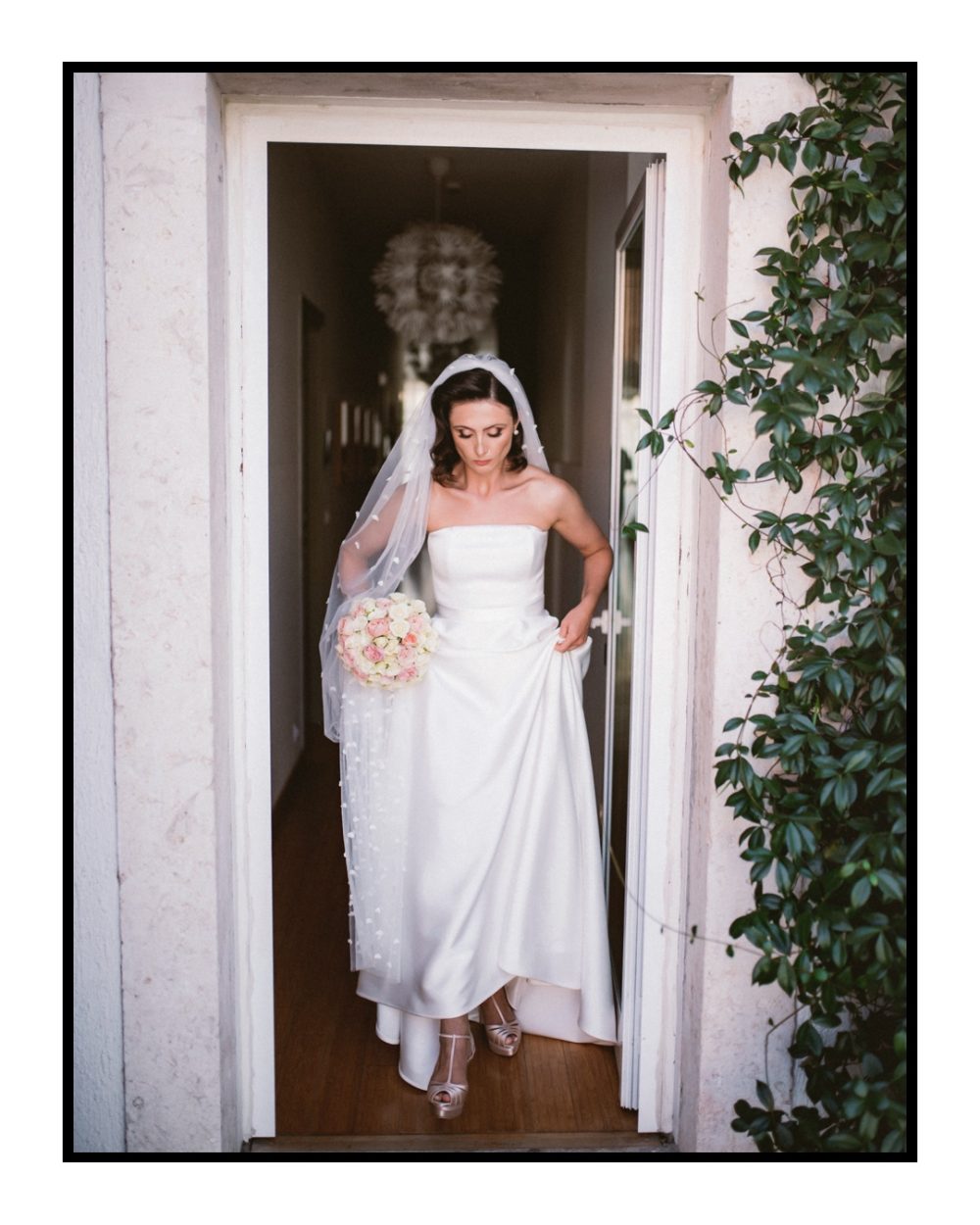 Bride getting ready at the San Giorgio Hotel in Vis