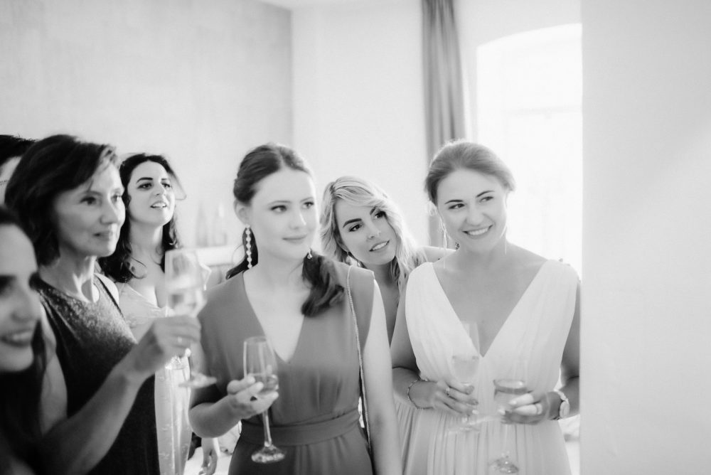 Bride getting ready at the San Giorgio Hotel in Vis