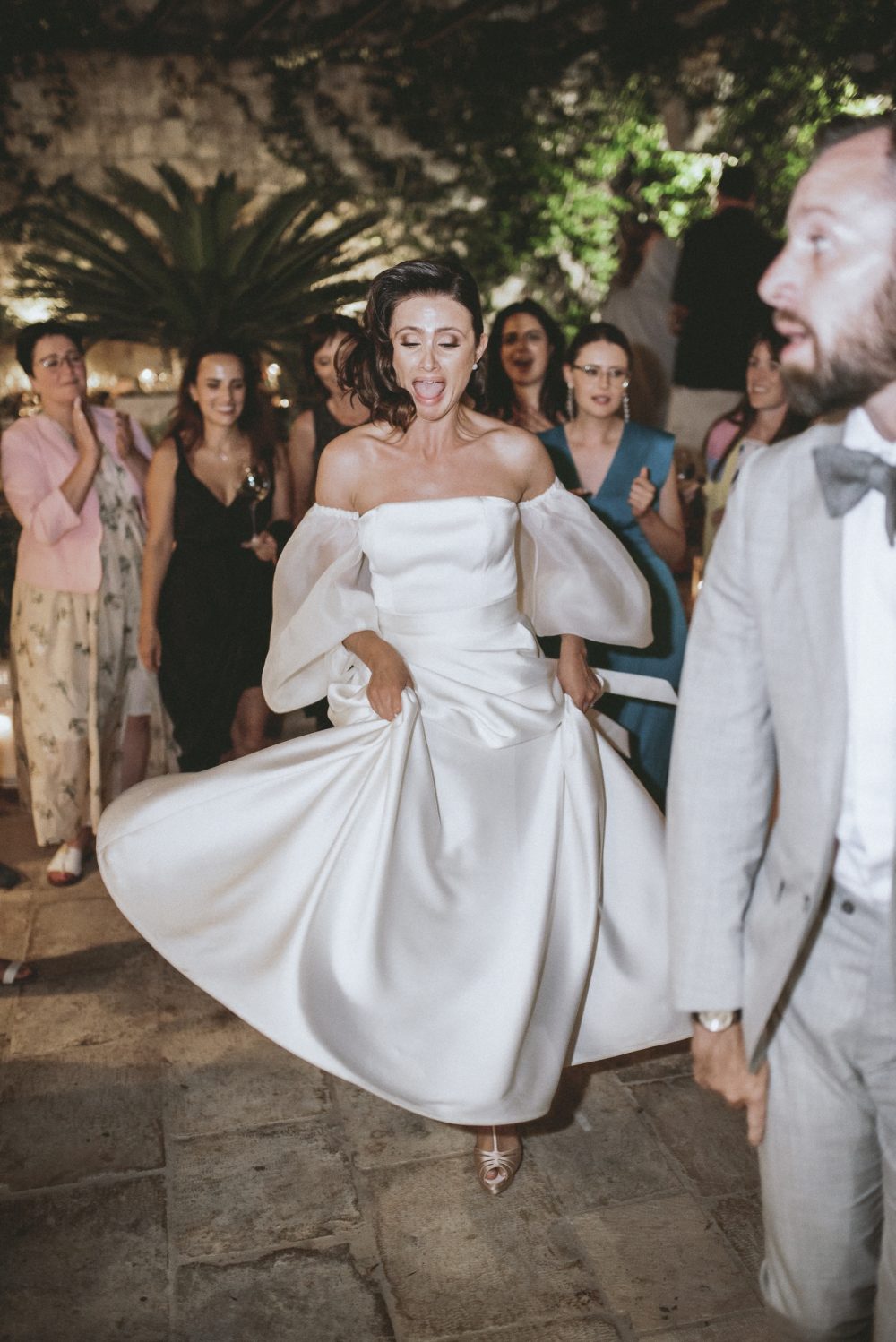 Bride and groom dancing at the San Giorgio Hotel in Vis