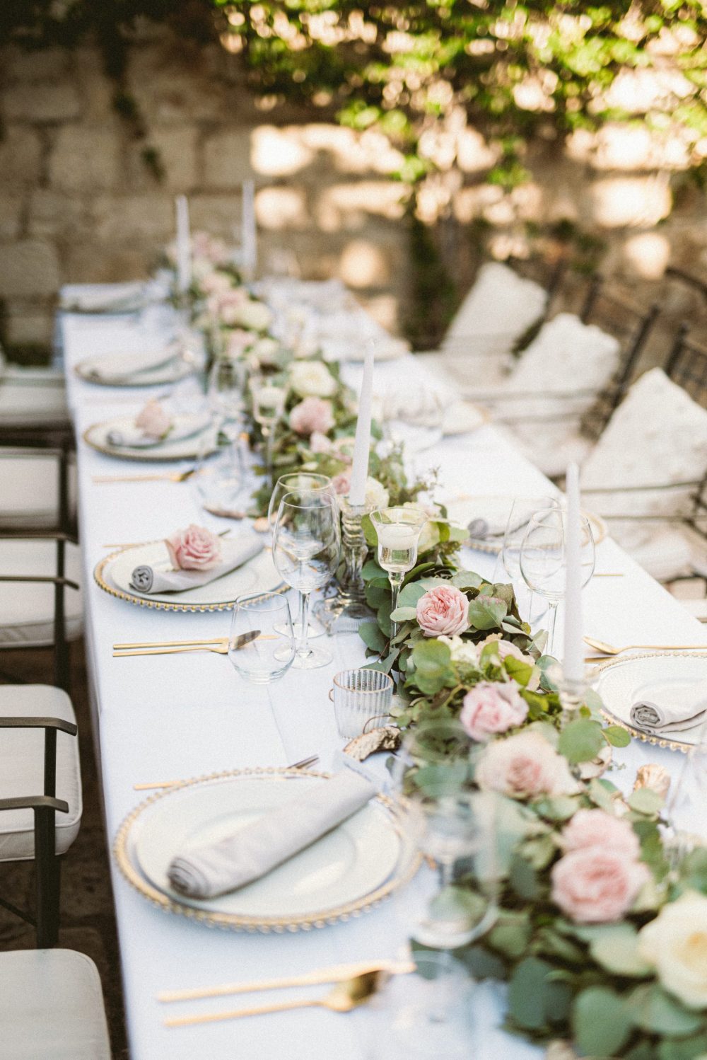 Wedding table decorations at the San Giorgio Hotel in Vis
