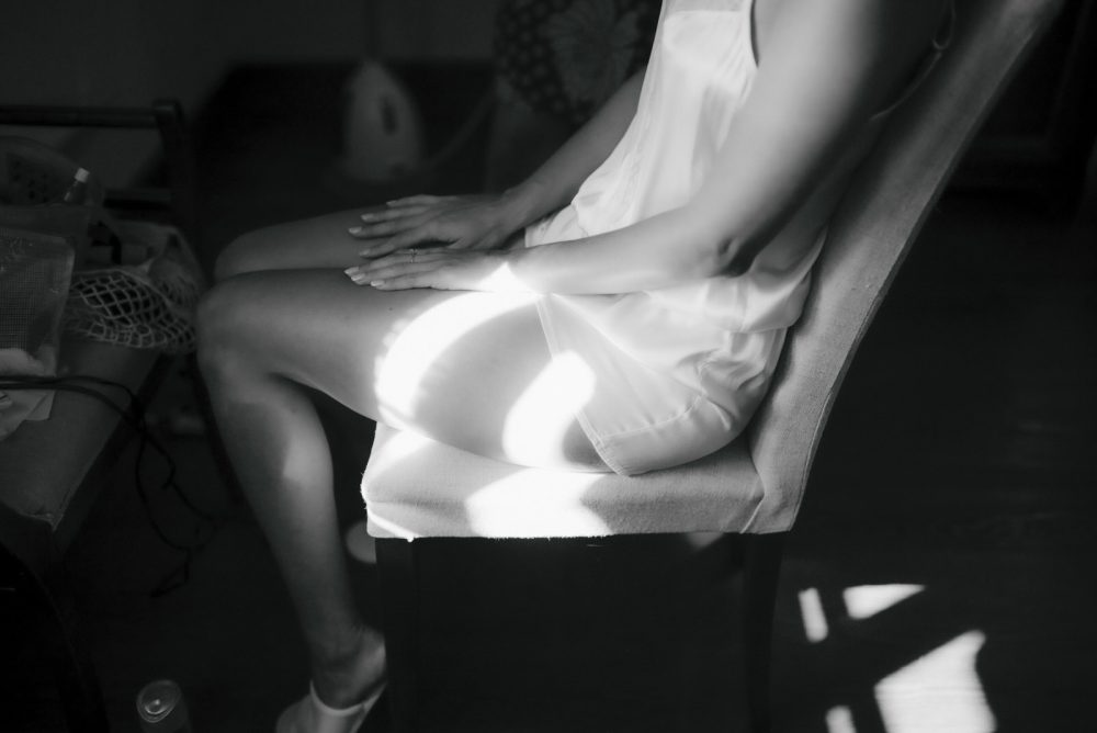 Bride getting ready at Martinis Marchi