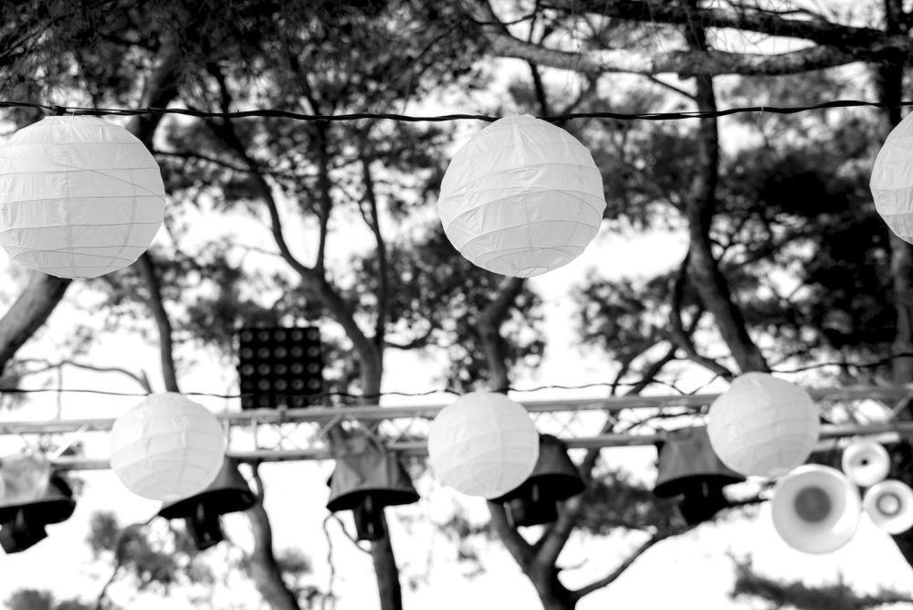 Light lanterns