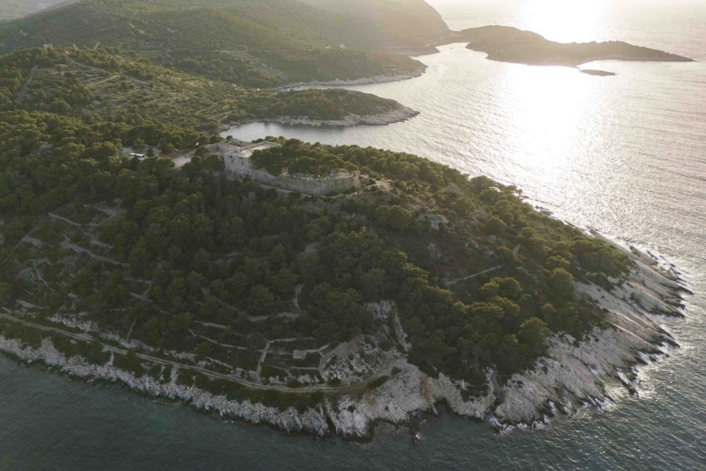 Areal view of Fort George on Island Vis